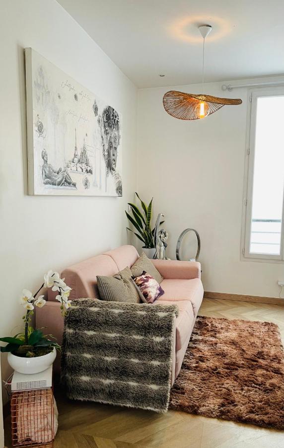 Le Nid Douillet De Patricia Apartment Paris Bagian luar foto