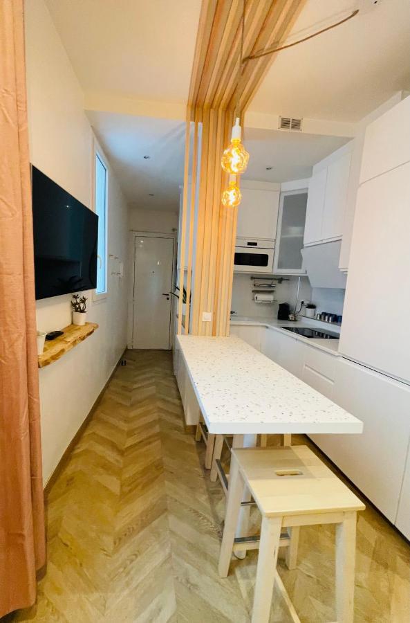 Le Nid Douillet De Patricia Apartment Paris Bagian luar foto