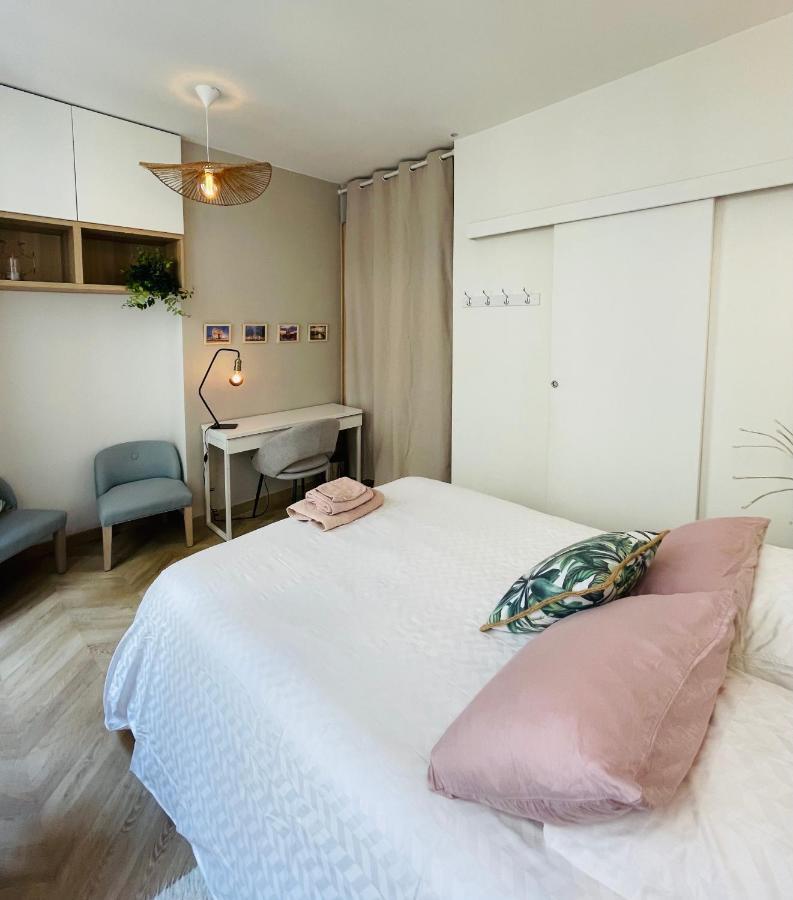 Le Nid Douillet De Patricia Apartment Paris Bagian luar foto