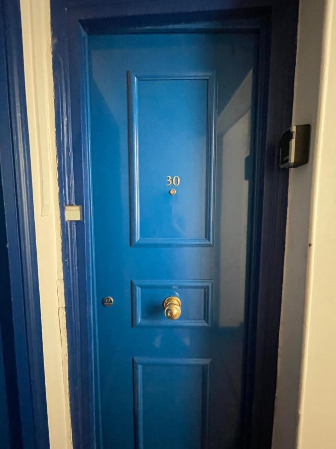 Le Nid Douillet De Patricia Apartment Paris Bagian luar foto